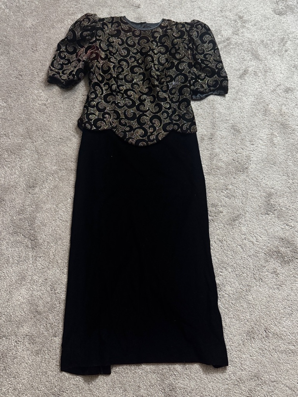 Leslie Fay Vintage Black Red Gold Brocade Gown Short Sleeve Formal Dress SIZE 10